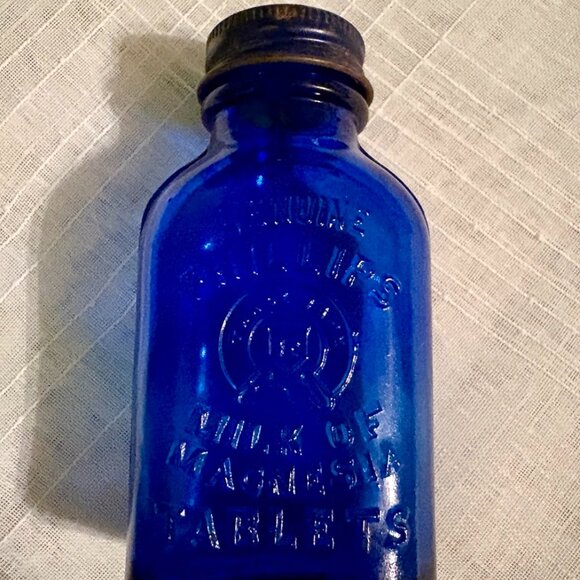 Vintage Buchanan's Black & White Blended Scotch Whisky & Phillips Blue Bottle - Picture 2 of 7